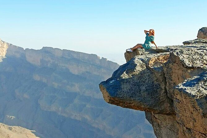 Nizwa Fort-Nizwa Souq-Misfah Al Arbyeen-Jebel Shams - Private Full Day Tour - Why This Day Trip Feels Like Two Oman Worlds in One