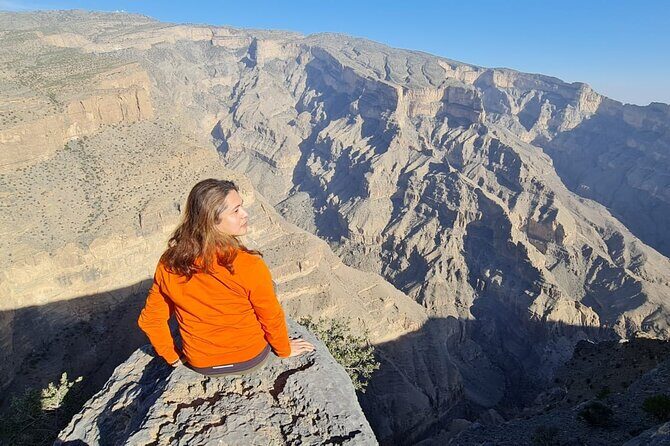 Nizwa Heritage & Jebel Shams Canyon – Private Tour from Muscat - Nizwa Fort: museum walk with big mountain views