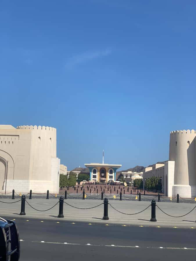 Oman: Private City Tour of Muscat with pick up/drop off - The harbor forts: Al Jalali and Al Mirani as photo landmarks