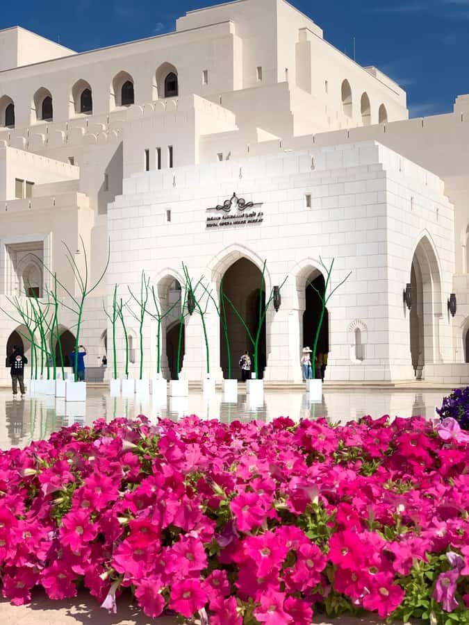 Oman: Private City Tour of Muscat with pick up/drop off - Muttrah Souq: shopping with real strategy