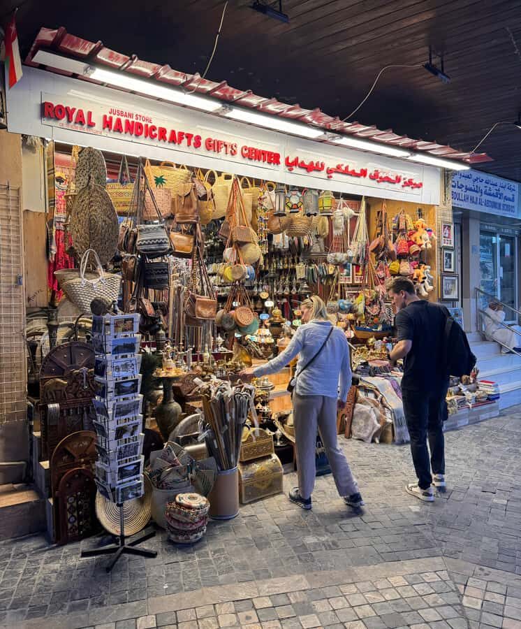 Oman: Private Muscat City Tour With Pick-up/ Drop-off - Mutrah Souq and the Tea-and-Bread Pause That Keeps It Human