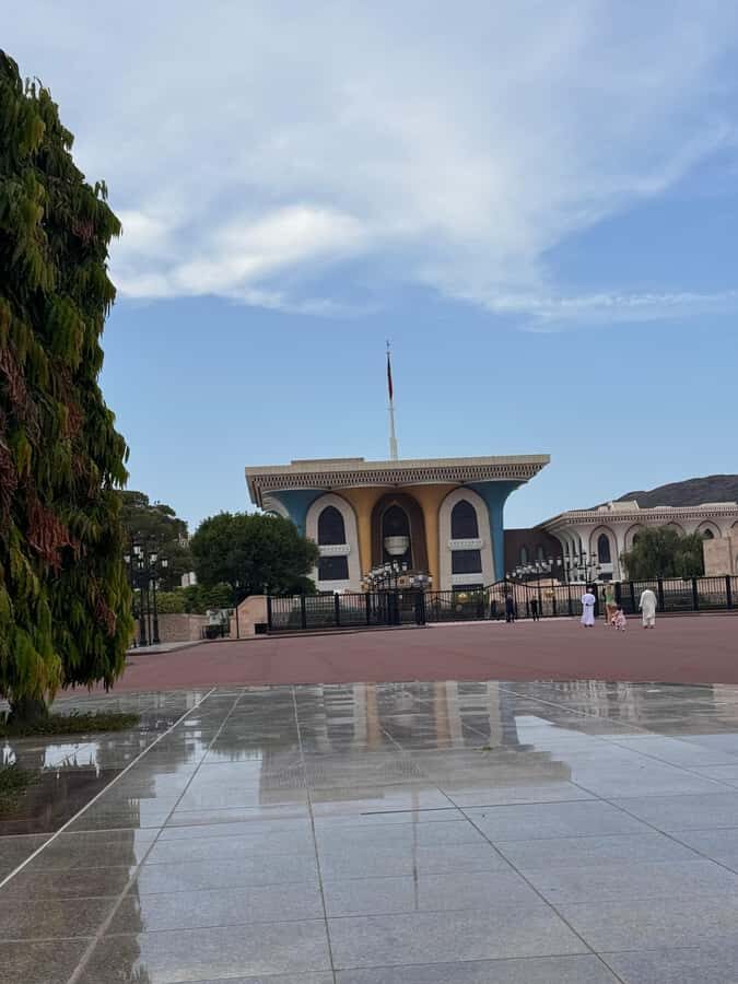Oman:Group Muscat City Tour With Pick Up & Free Lunch/Dinner - Mutrah Fish Market: The Daily Life Stop That Adds Texture