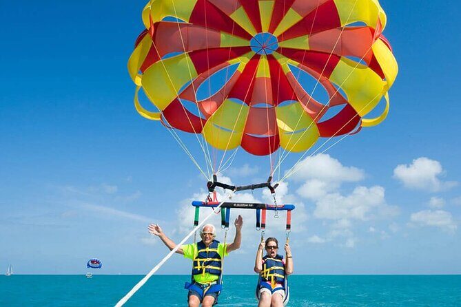 Parasailing tour in Al Mouj Muscat - Key things to know before you book