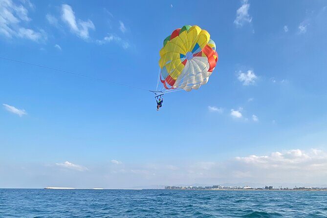 Parasailing tour in Al Mouj Muscat - Lift-Off to 100–150 Meters: What the View Really Gives You
