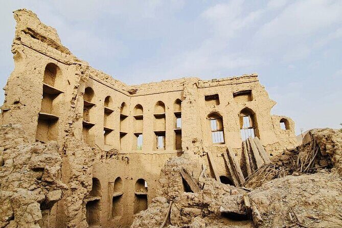 Private 3 days 2 nights Roundtrip Tour in Oman - What kind of traveler this suits best