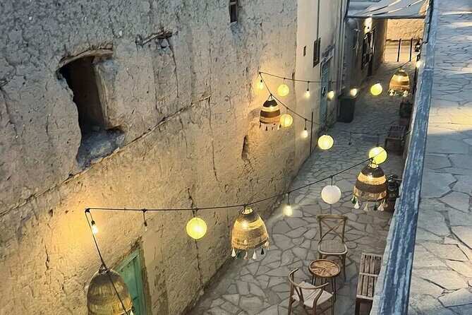 Private Day Tour to the Enchanting Forts of Nizwa - Tanuf and the drive through Bahla pottery country