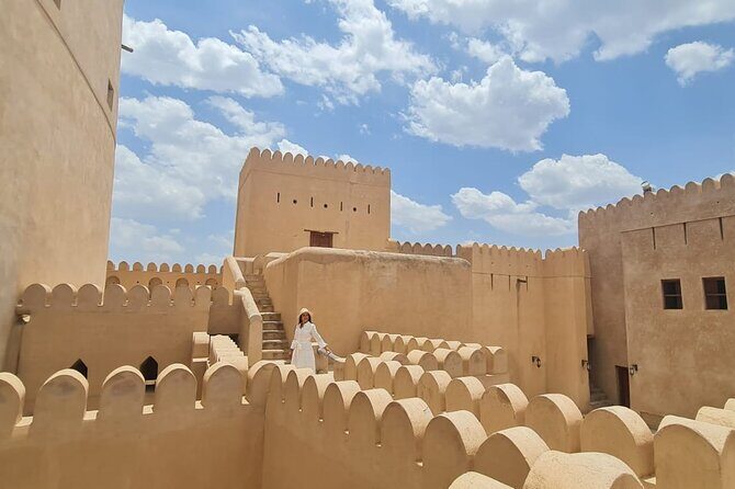 Private Friday Cattle Market-Nizwa and Jebel Akhdar-Full-Day Tour - Nizwa Friday Cattle Market: Live Goats, Barter, and the Real Weekly Routine