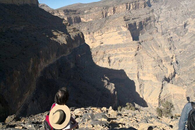 Private Full Day Guided Balcony Walk Hiking to Jebel Shams - Timing and pacing: how to make the 8+ hours work
