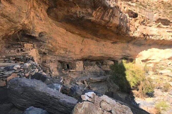Private Full Day Trekking In the Grand Canyon (Balcony Walk) - Should you book this Balcony Walk with Discover Mazoon Tours Oman?