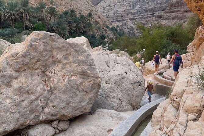 Private Full- Day Wadi Shab-Bimmah Sinkhole-Fins Beach Tour - Should You Book the Wadi Shab–Bimmah–Fins Beach Tour?