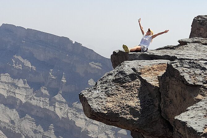 Private Overnight Nizwa & Jebel Akhdar Tour from Muscat - Nizwa Souq: shopping without the museum vibe