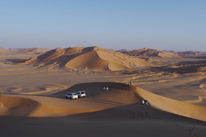 Private tour - Empty Quarter desert adventure - Wadi Dawka + Ubar - Ubar: the lost-city oasis and the sinkhole mystery