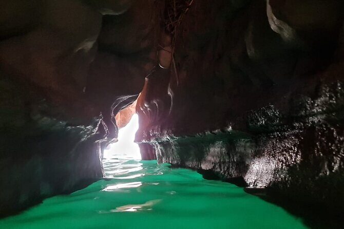 Private Tour Wadi Shab & Sinkhole Tour – Swim, Hike & Explore - Fins Beach: White Sand, Long Photos, and a Chance to Relax