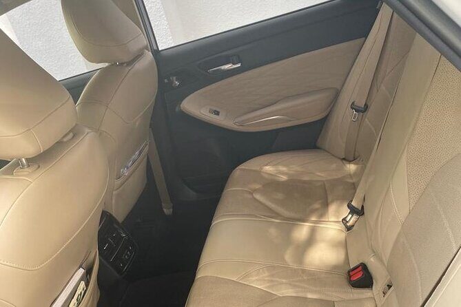 Private Transfer Arrival or Departure Muscat Airport - Arrival Transfer: What the First 30 Minutes Into Muscat Feels Like