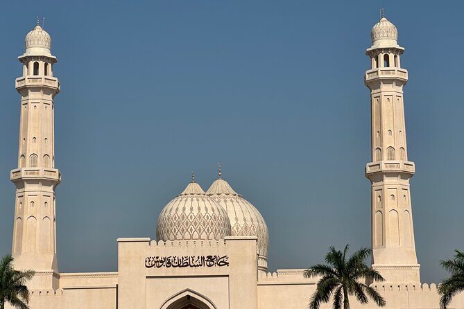Salalah City tour - Ain Razat: a year-round spring, pool views, and why Khareef changes everything