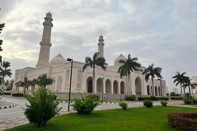 Salalah City Tour with History, Culture, Souq Shopping, Halwa - Salalah Gardens Mall: Modern Convenience With Arabic-Style Design
