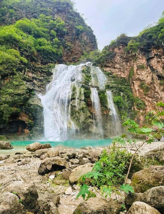 Salalah: Wadi Darbat, ,Teeq Cave - Baobou Trees Tour - Taqah Beach and Plateau: quick coastal views that reset your brain