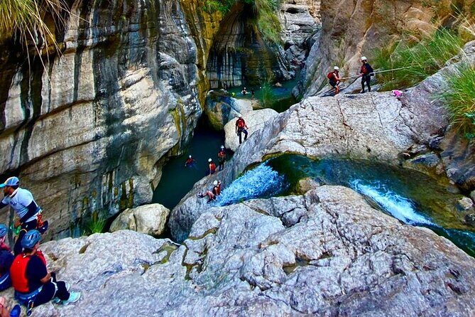 Sinkhole, Fins & Wadi Tiwi Explorer: Swim, Hike & Scenic Views - Stop 3: Bimmah Sinkhole photo break on the route