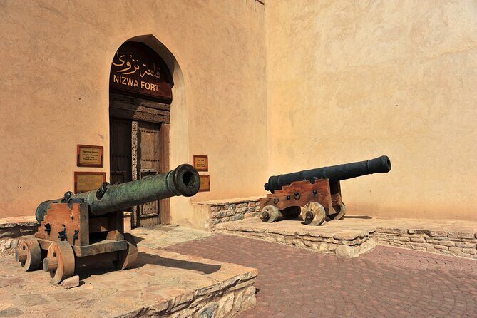 Tour Arwa 3 Days-2 Nights, Oman Tours Package - Nizwa Souq and Nizwa Fort: A Real Old-Capital Morning