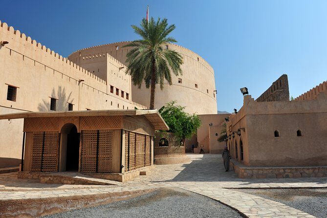 Tour Arwa 3 Days-2 Nights, Oman Tours Package - Sur and the Dhow Factory: Craft Before the Turtle Night