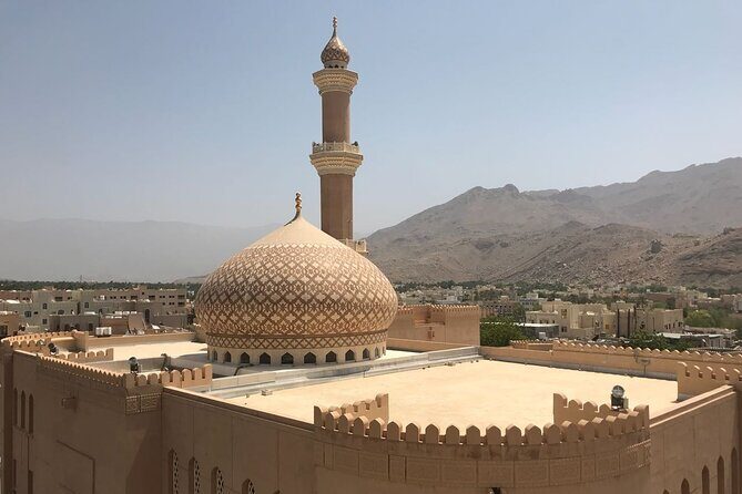 Tour Arwa 3 Days-2 Nights, Oman Tours Package - Ras Al Jinz Turtle Sanctuary at Night: The Beach Walk Part