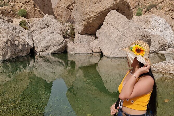 Wadi Al Arbeieen Sinkhole & Fins Beach Swim & Hike - Bimmah Sinkhole: a turquoise limestone photo stop (and then onward)