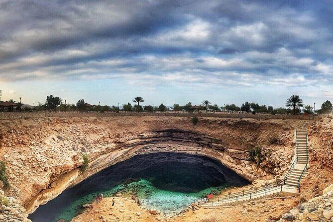 Wadi Shab and Bimmah Sinkhole Full Day Tour - A Practical Way to See Wadi Shab and Bimmah in One Day