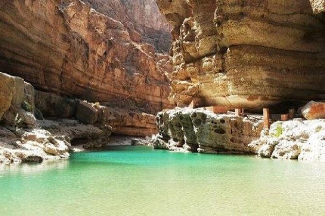 Wadi Shab Coastal Trekking - Getting there smoothly: the private vehicle setup and day length