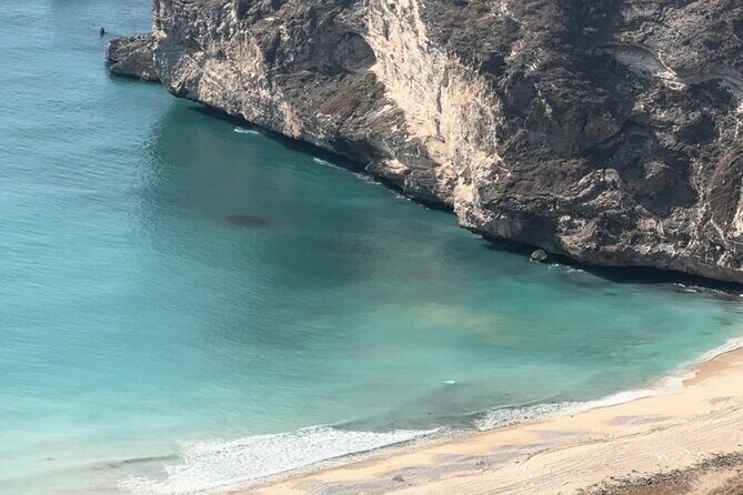 West Salalah Beaches and Blowholes - Fazayah Beach Trucking Way: off-road access to quiet sand