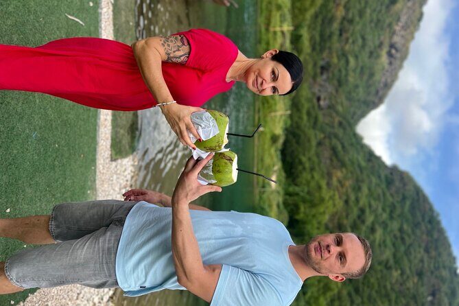 Your Salalah Tour-Your German speaking tour provider/mountain tour - Wadi Darbat: waterfalls, a picnic under trees, and wild-life watching time